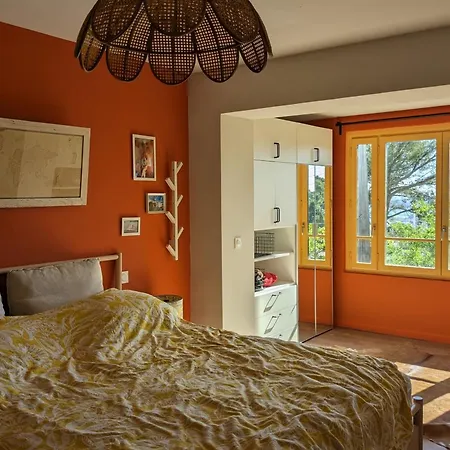 בית נופש Spacious House With A Terrace *