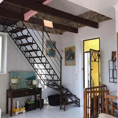 Spacious House With A Terrace Semesterbostad *